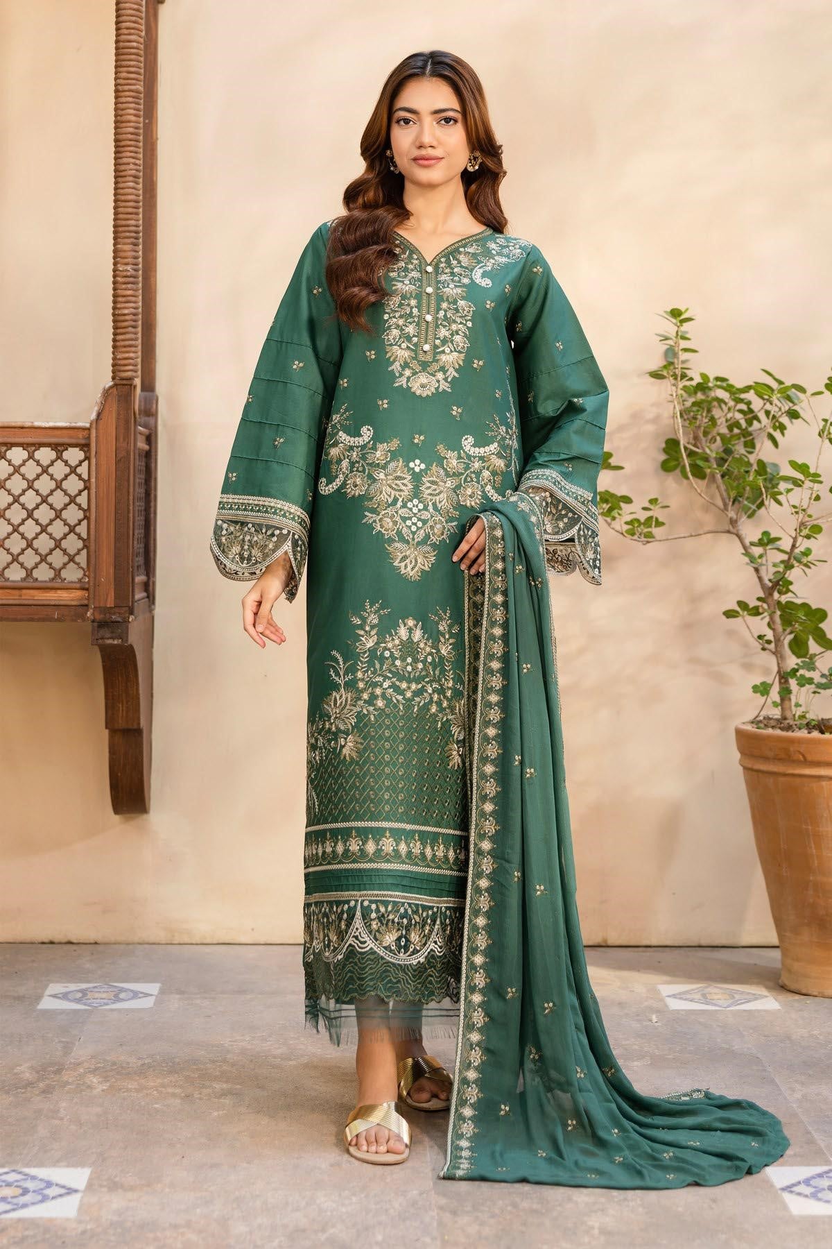 02 | 3 Pc Unstitched Suit Lawn Festive Collection Sanam Saeed