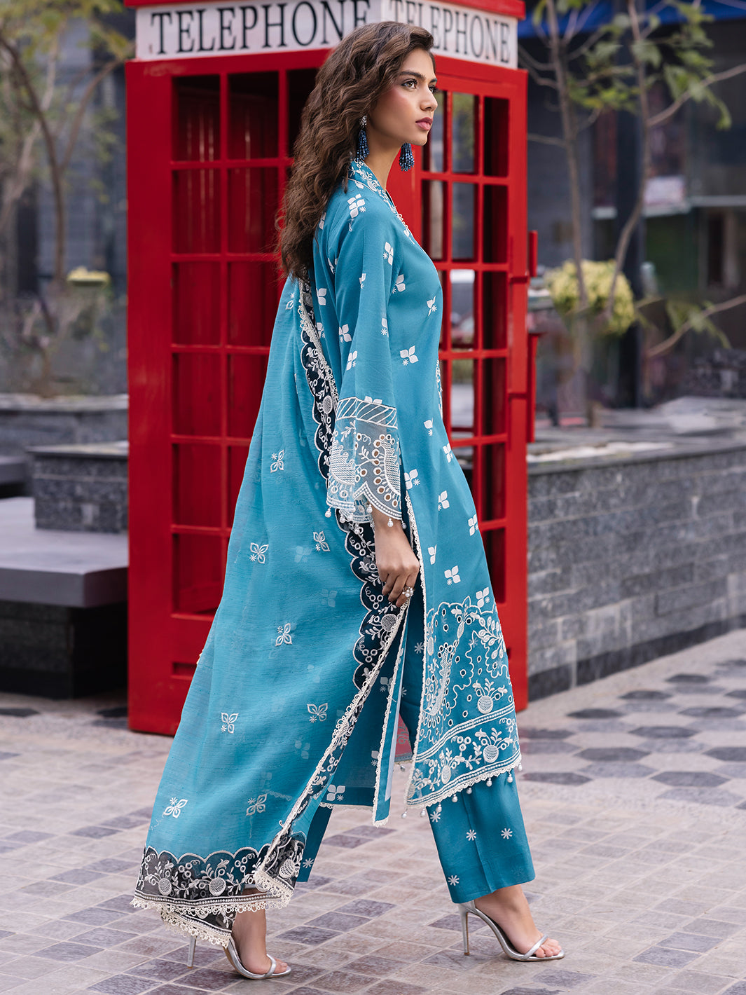 D-12 Scarlet | 3 Pc Unstitched Lawn Suit Boardway By Mahnur