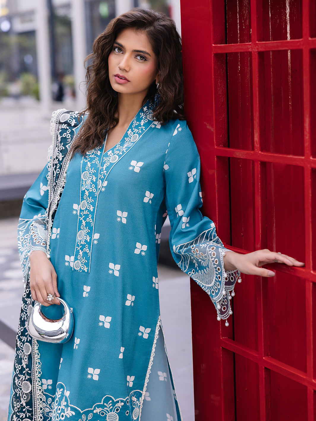 D-12 Scarlet | 3 Pc Unstitched Lawn Suit Boardway By Mahnur