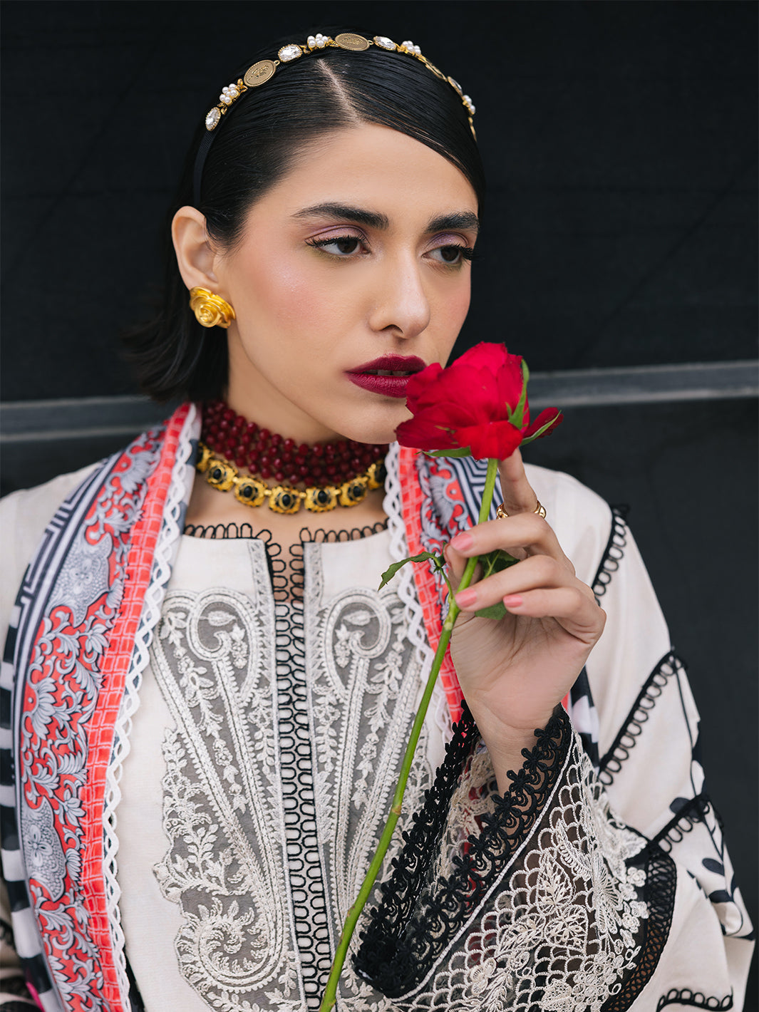 D-05 Freesia | 3 Pc Unstitched Lawn Suit Boardway By Mahnur