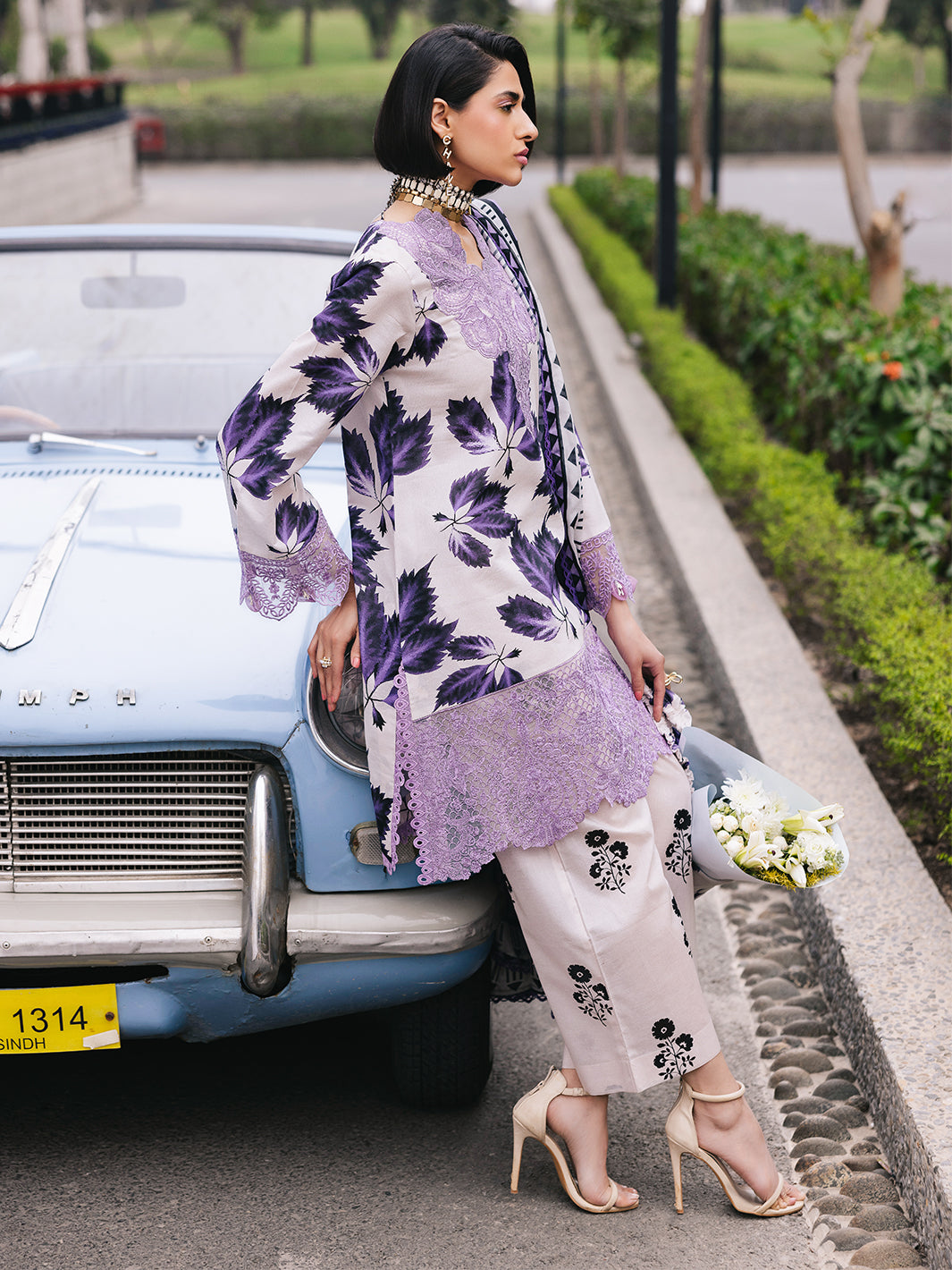 D-06 Lilac | 3 Pc Unstitched Lawn Suit Boardway By Mahnur