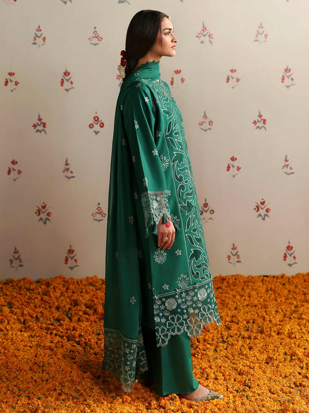 Palwasha | 3 PC Unstitched Suit Embroidered Lawn Aangan By Mahnur